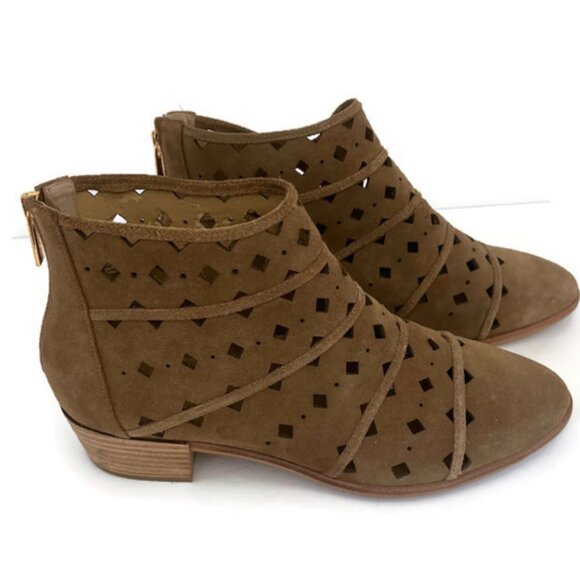 Michael Kors Uma Perforated Flat Bootie - Picture 4 of 10